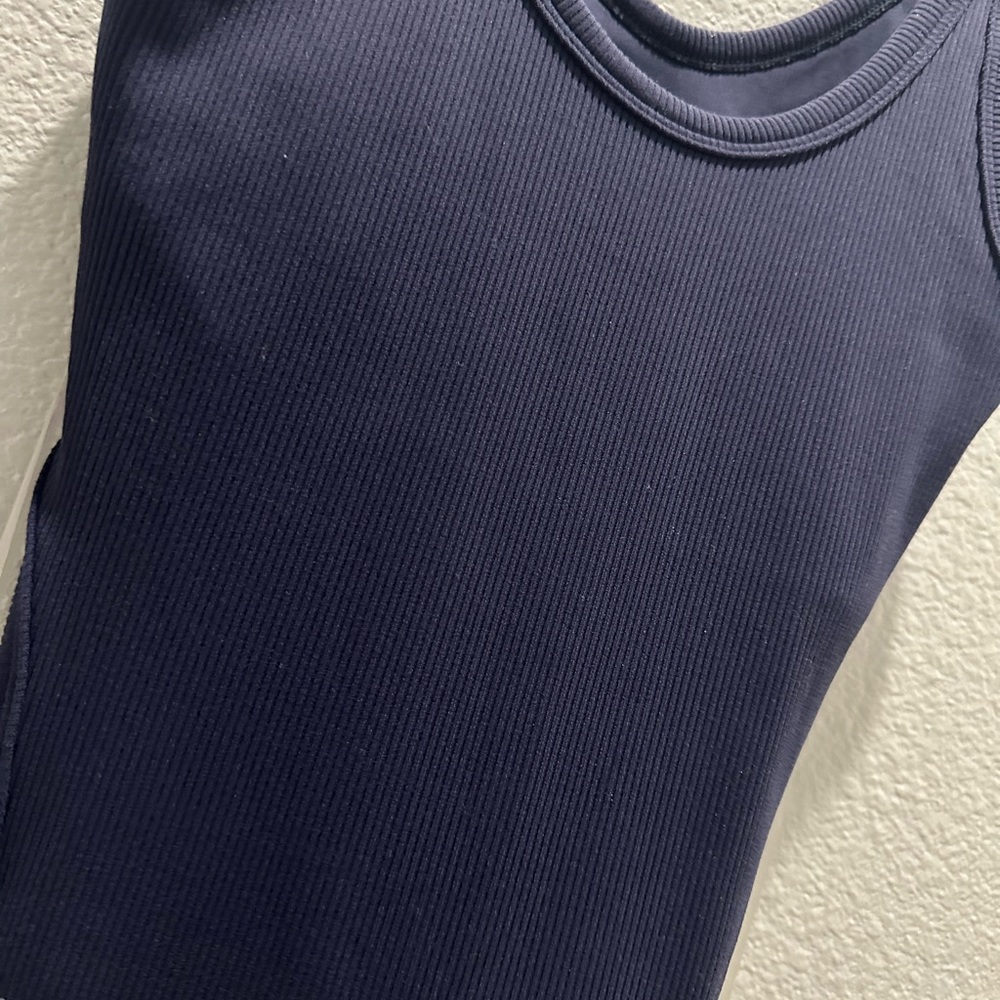 S, NWT Navy Ribbed Tennis Romper with Tropical Print Skirt by Aerie - Picture 4 of 9